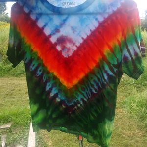 V rainbow tie dye shirt